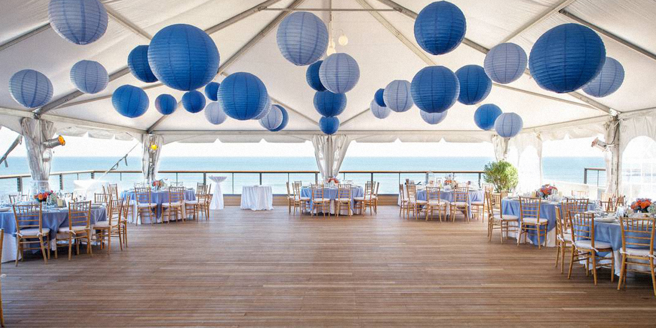 view of top deck with lanterns