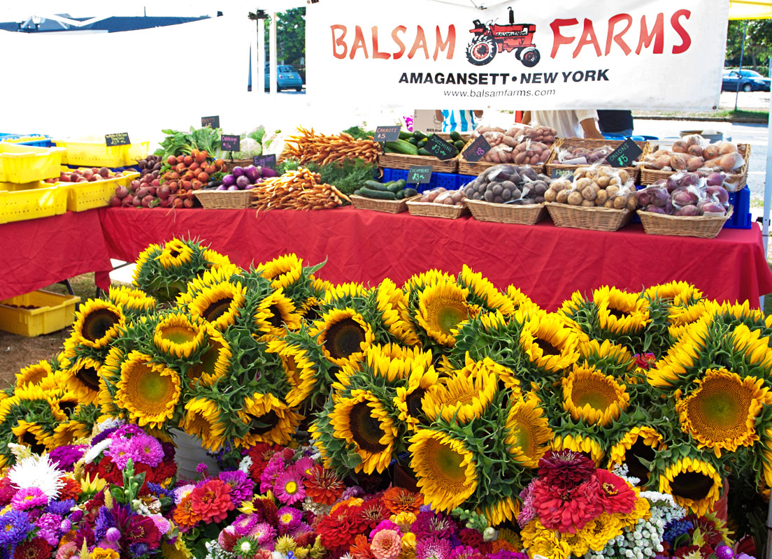 Flowers and produce at the Montauk Farmers Market