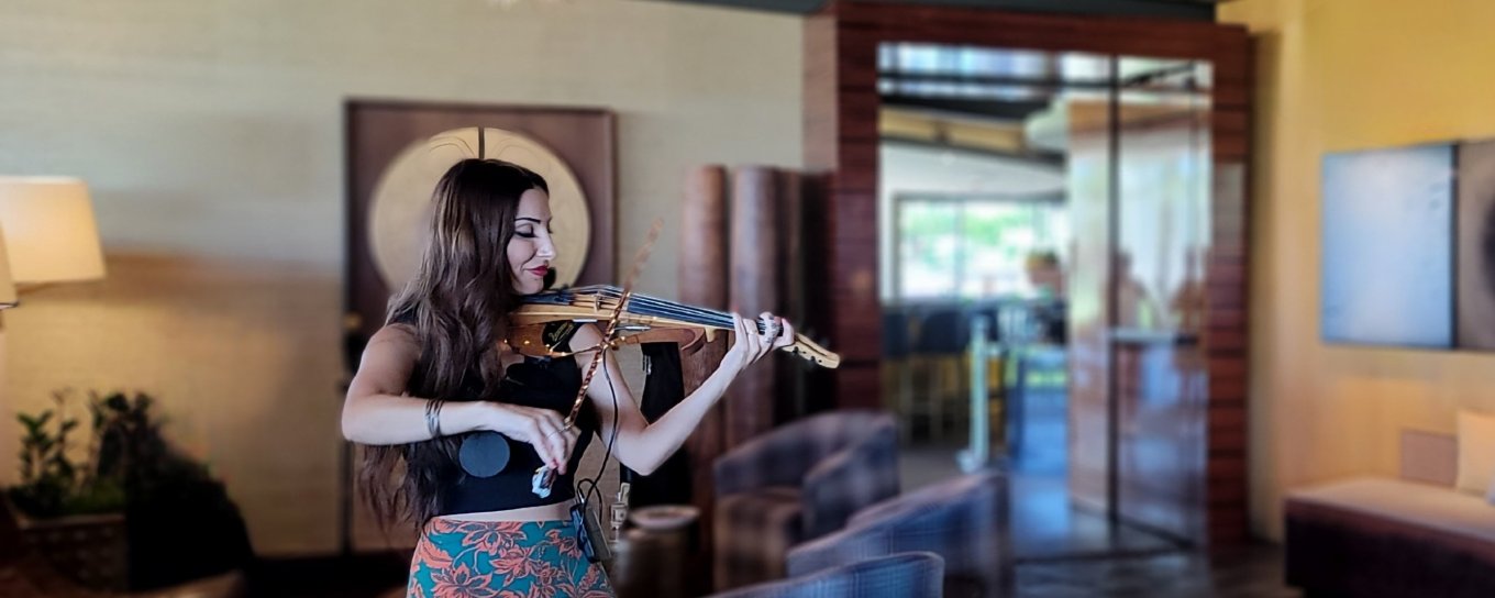 Women playing violin